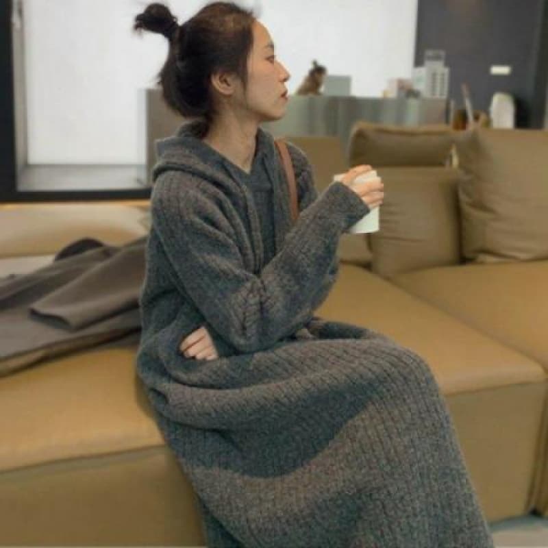 フード付きリブ編みニットワンピース