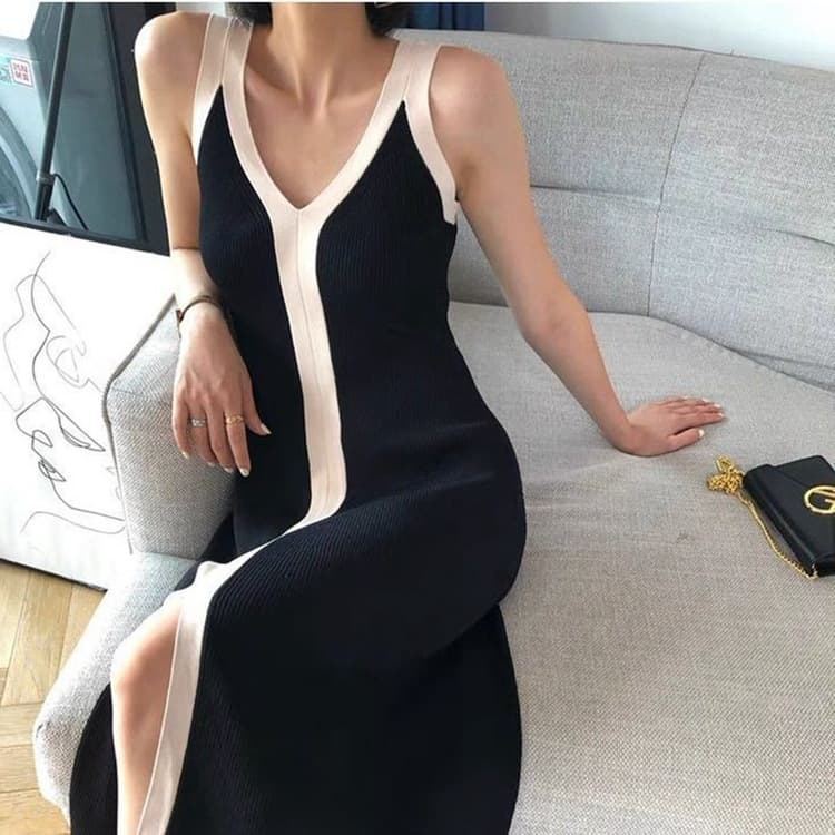 ニットワンピース フロントライン配色ニットキャミワンピース