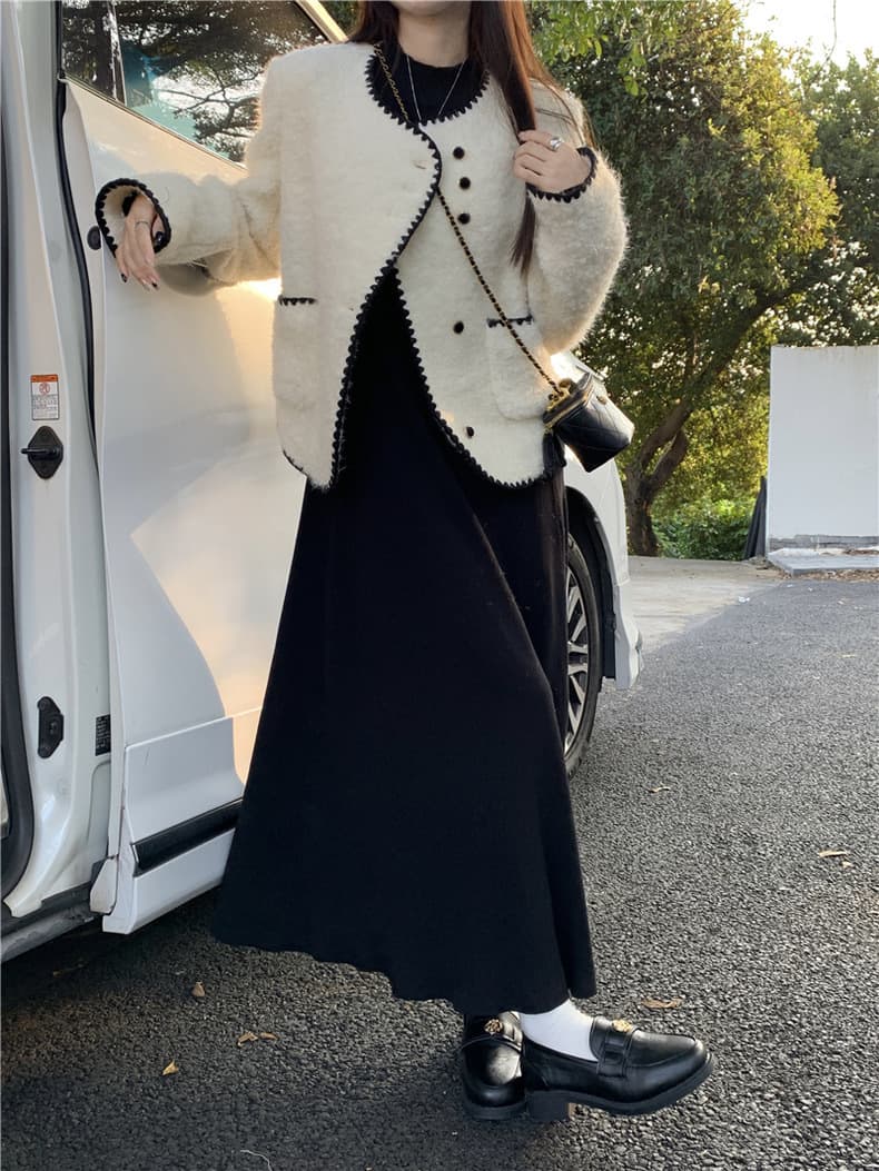 シンプル美シルエットニットワンピース