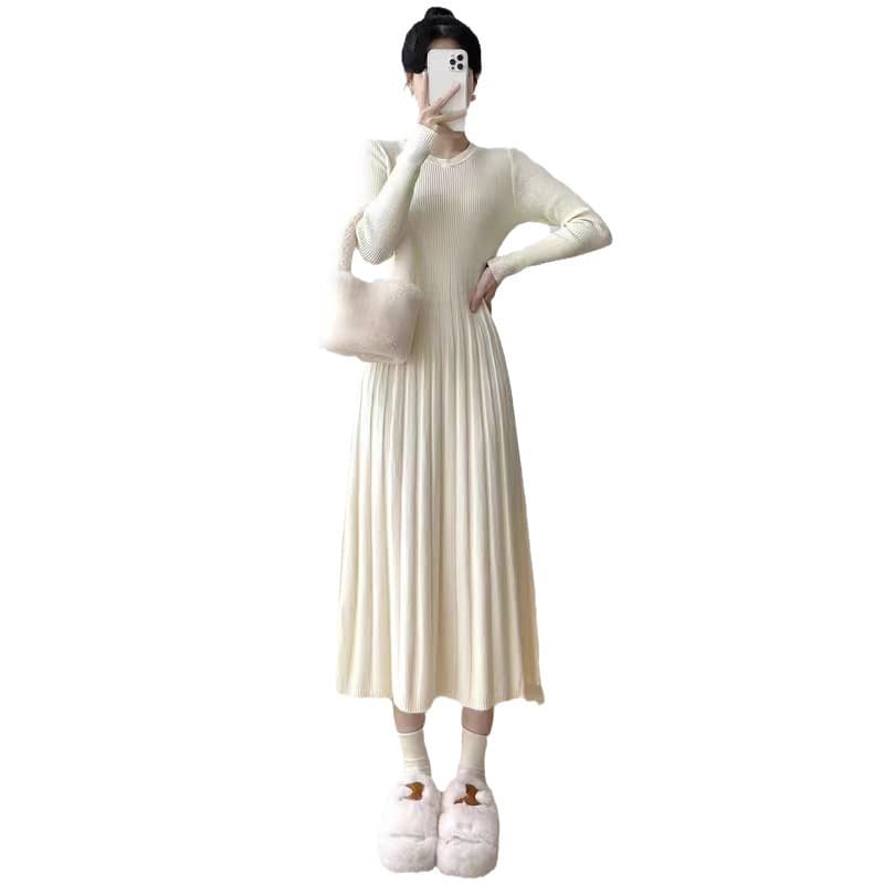 リブ編みプリーツニットワンピース
