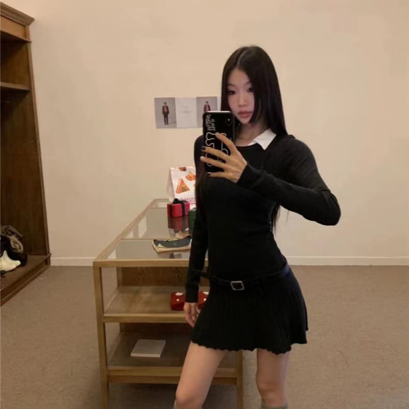 衿付きプリーツデザインニットワンピース