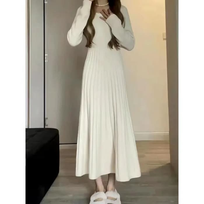 ふんわり優美プリーツニットワンピース