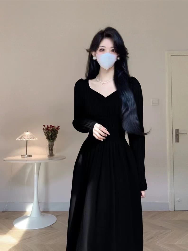 ふんわり優美シルエットニットワンピース